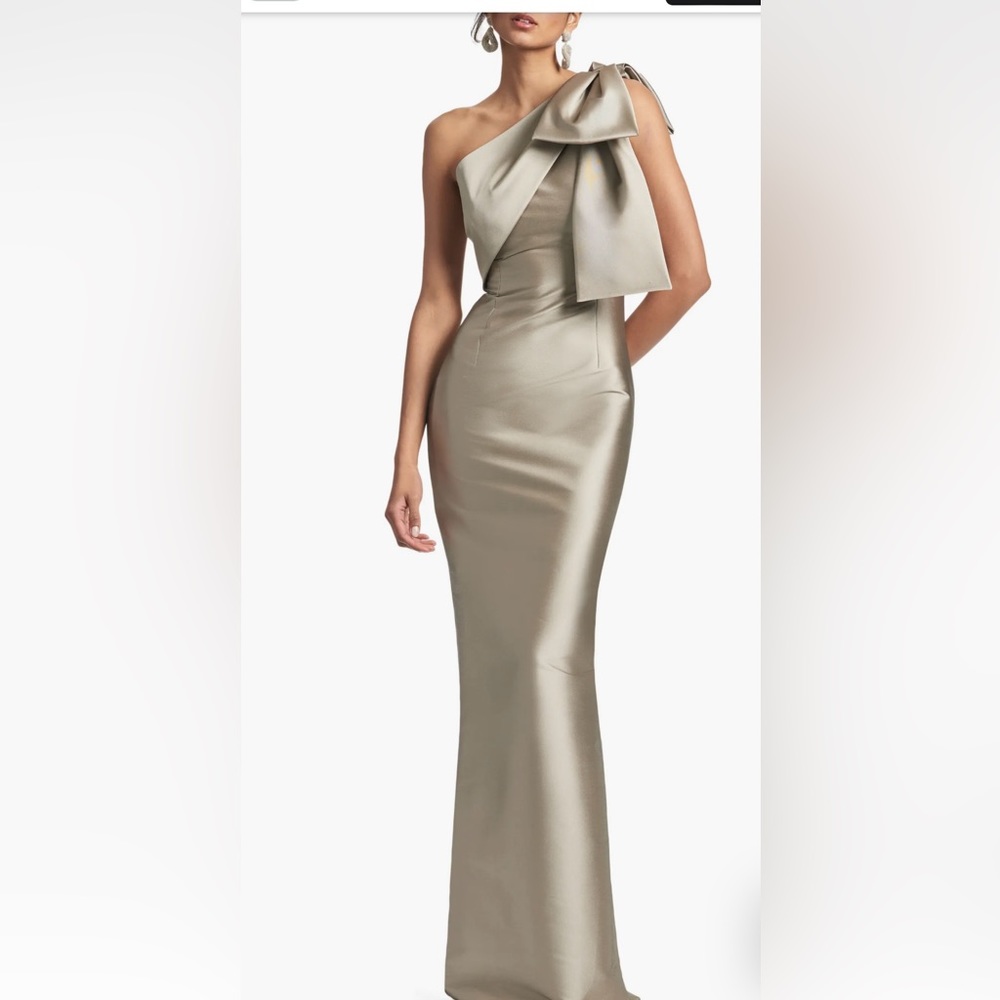 Savin & Babi Bonnie One-Shoulder Satin Column Gown Sz 6 Pewter